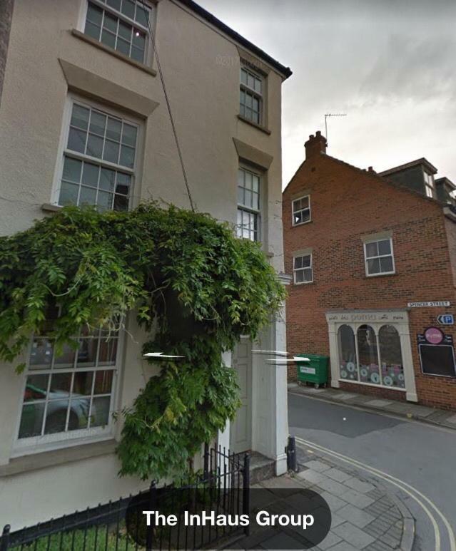 Ourhaus Apartamento Beverley Exterior foto
